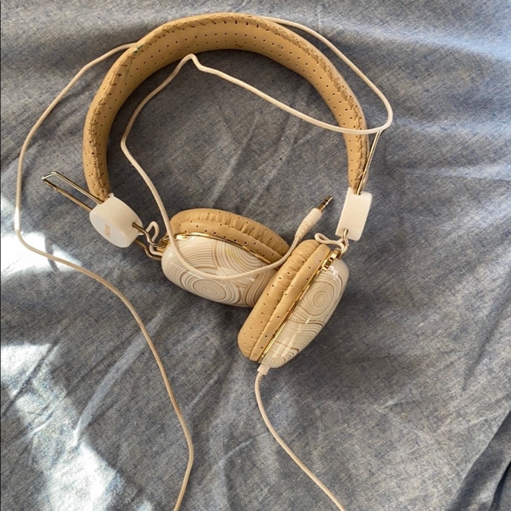 Selling comfortable beige/tan headphones